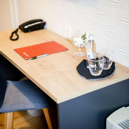 Hotel Ambient 3*