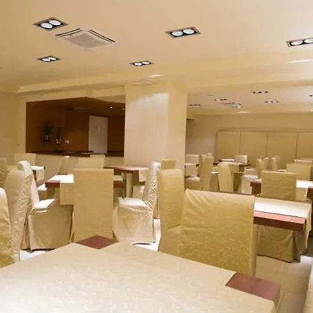 氛围酒店 酒店 多明萨尔