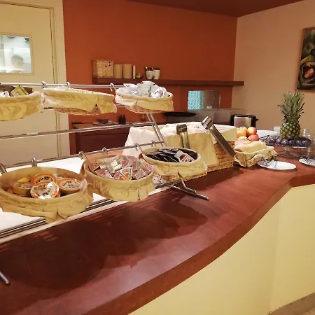 Hotel Ambient 3*
